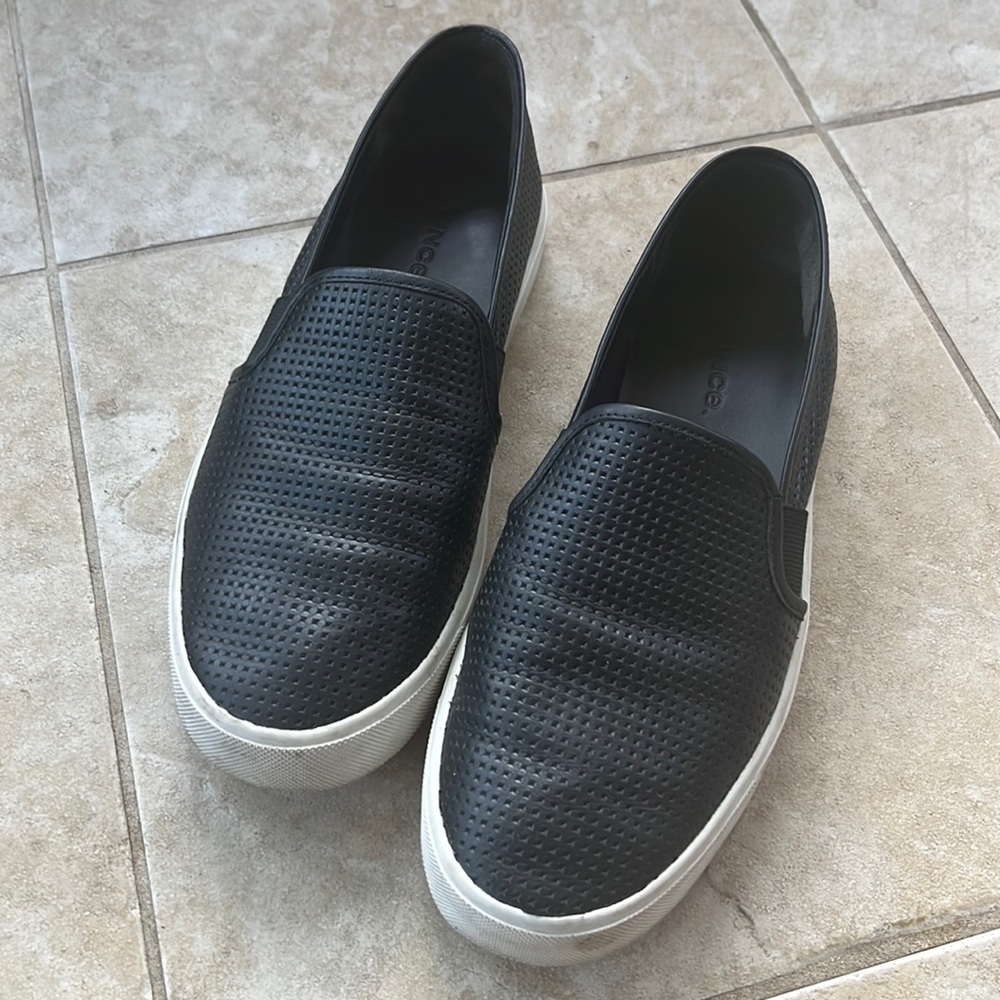 Black Vince Blair Slip On Sneaker - great condition!